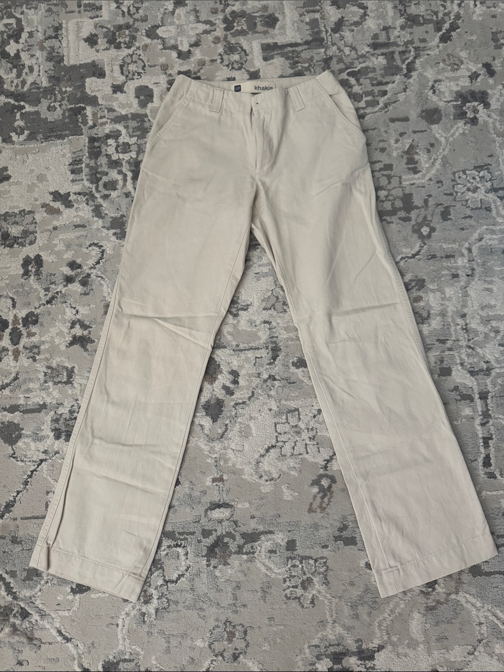 GAP classic khakis pants